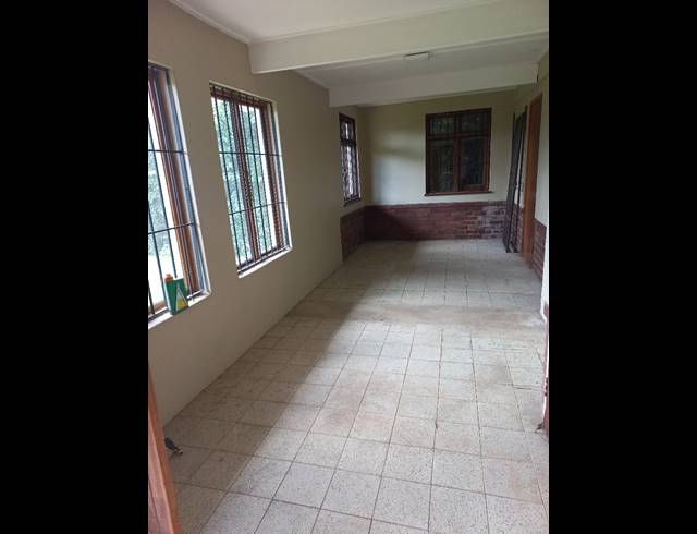 3 BEDROOM FREESTANDING FOR SALE IN SCOTTSVILLE